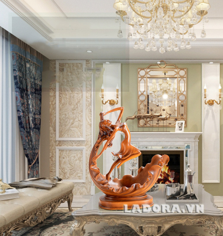 kệ rượu vang trang trí trong phòng khách - cửa hàng bán đồ trang trí nhà ladora