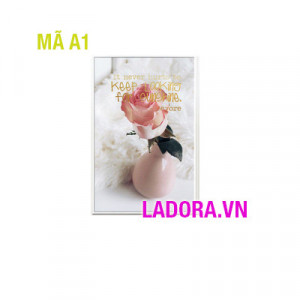 tranh treo tường lãng mạn tại shop bán đồ trang trí nhà ladora ở hà nội