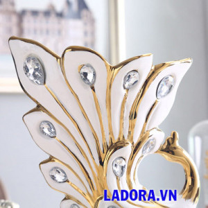 lọ hoa con chim công tại shop bán đồ trang trí nhà ở hà nội ladora