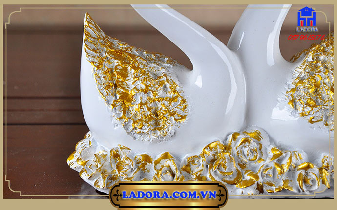 kích thước, hình ảnh chi tiết đôi chim thiên nga