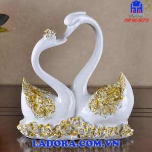 quà cưới cho bạn thân đôi chim thiên nga màu trắng