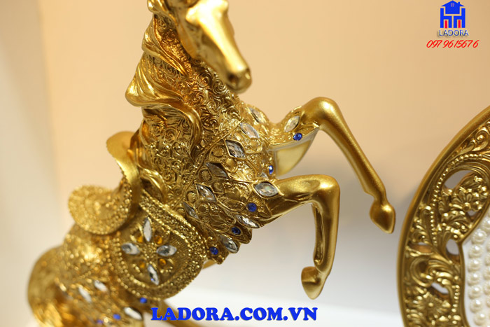 những hình ảnh chi tiết tượng ngựa tại ladora