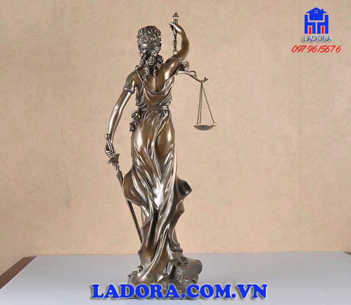 đồ decor đẹp tượng nữ thần công lý