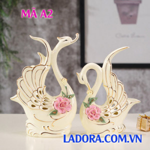 quà mừng cưới ý nghĩa chim thiên nga tại ladora shop