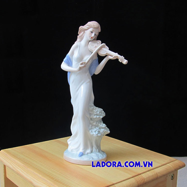 thiếu nữ gốm sứ trang trí nội thất trong nhà đẹp tại ladora shop ở hà nội