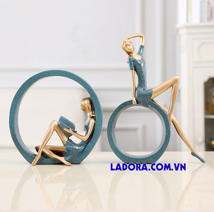đồ trang trí phòng ngủ thiếu nữ đọc sách tại ladora shop