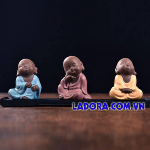 tượng decor trang trí - 3 chú tiểu tại ladora.com.vn