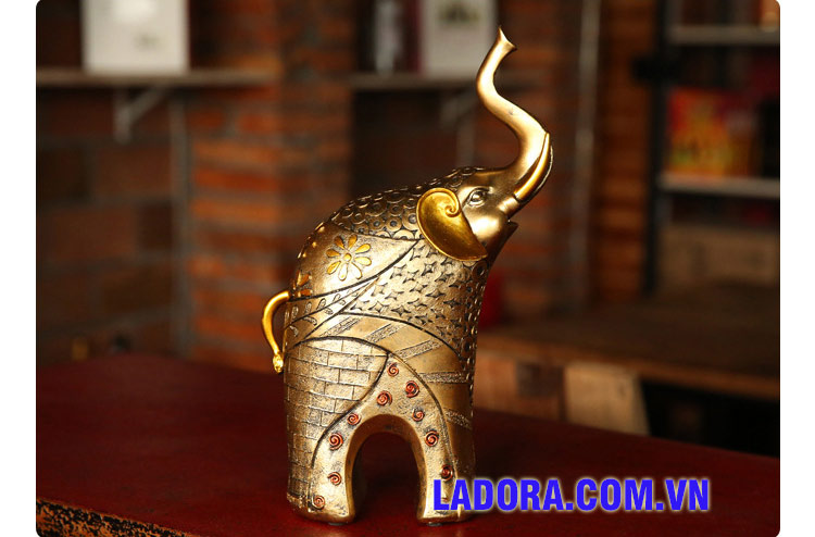 voi là vật phẩm biểu trưng cho tài lộc - ladora shop ở hà nội