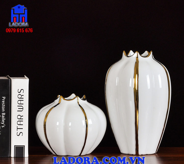 cặp bình gốm sứ theo phong cách bắc âu quý phái sang trọng