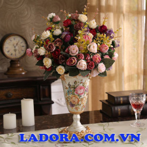 lọ hoa trang trí tại shop đồ trang trí decor ladora ở hà nội