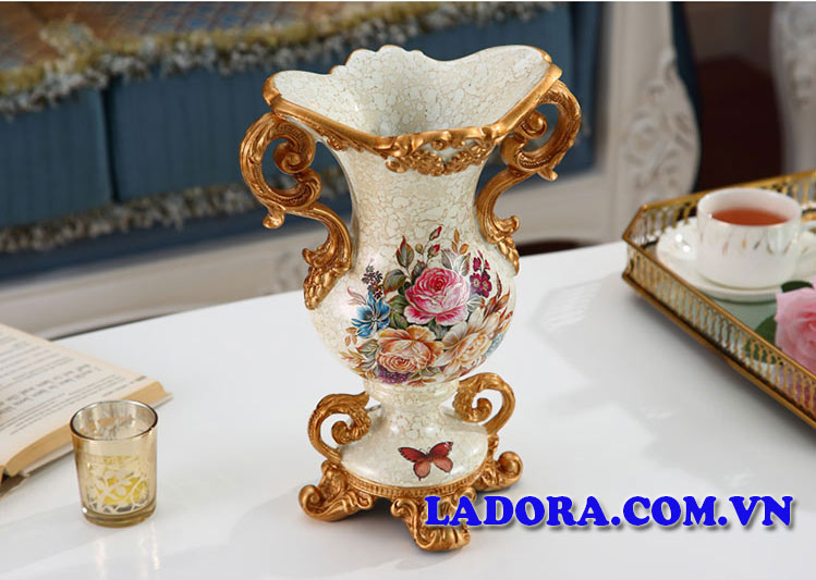 lọ hoa tân cổ điển tại ladora shop đồ trang trí phòng khách