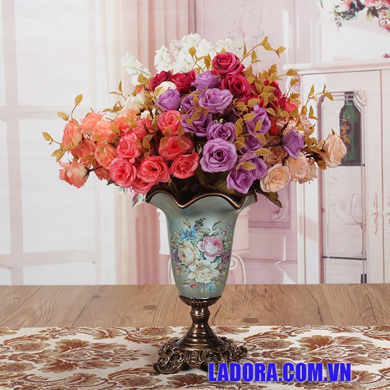 Lọ hoa đẹp Phong cách tân cổ điển trang trí để bàn tại Ladora.com.vn