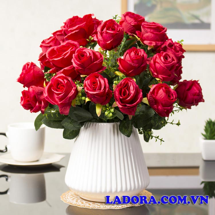 lọ hoa lụa tại shop bán đồ decor trang trí ladora