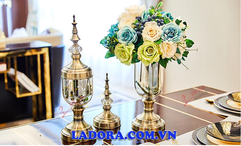 lọ hoa thủy tinh phong cách tân cổ điển tại ladora shop đồ decor ở hà nội