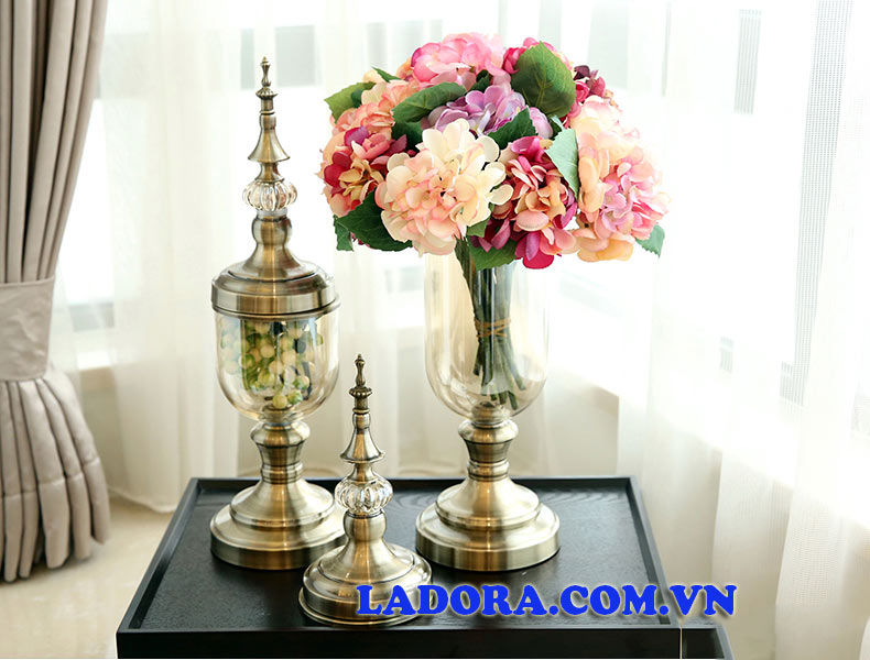 lọ hoa cổ điển cao cấp tại shop bán đồ trang trí nhà ladora
