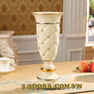 lọ hoa trang trí tại shop đồ decor ladora