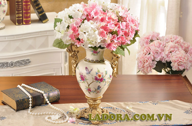 bình cắm hoa đẹp tại ladora shop đồ trang trí decor ở hà nội