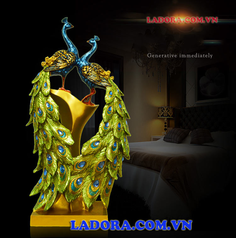 đồ trang trí kệ phòng khách đẹp đôi chim công tại ladora shop