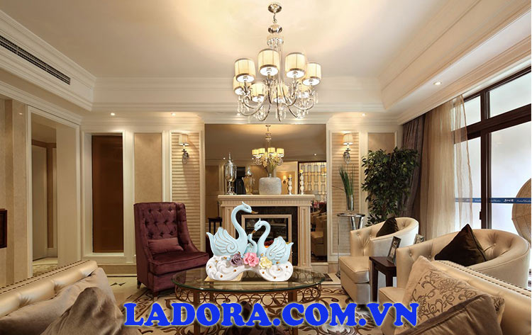 chim thiên nga trang trí trong nhà là biểu tượng của tình yêu và hạnh phúc