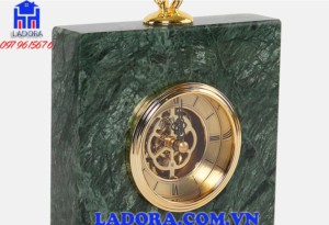 đồng hồ cao cấp trang trí bàn làm việc tại ladora shop