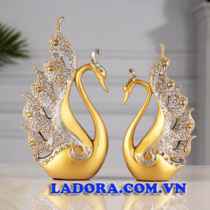 decor phòng khách đẹp cặp chim thiên nga tại ladora shop