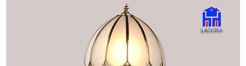 quà tặng cao cấp với chiếc đèn bàn cao cấp tại ladora shop