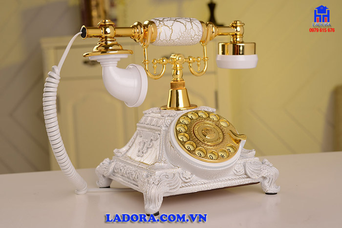 điện thoại với vẻ đẹp quý phái theo phong cách quý tộc