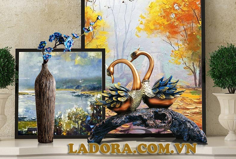đồ decor tủ phòng khách đôi chịm thiên nga tại ladora shop
