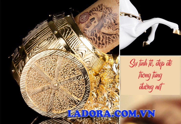 hình ảnh chi tiết chiếc kệ tuấn mã - ladora shop