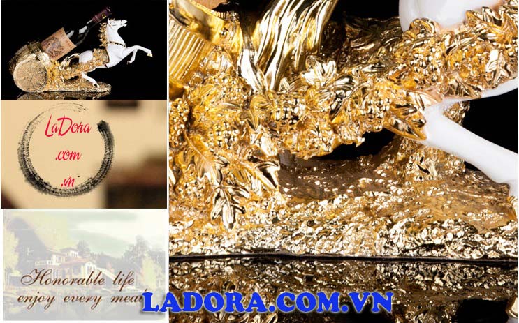 hình ảnh chi tiết kệ rượu vang tuấn mã - ladora shop