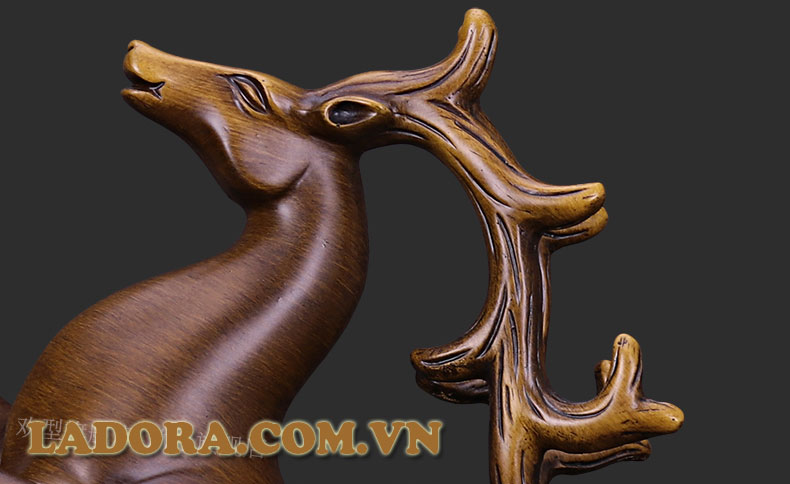 kệ tuần lộc với chiếc sừng khỏe khoắn - ladora shop