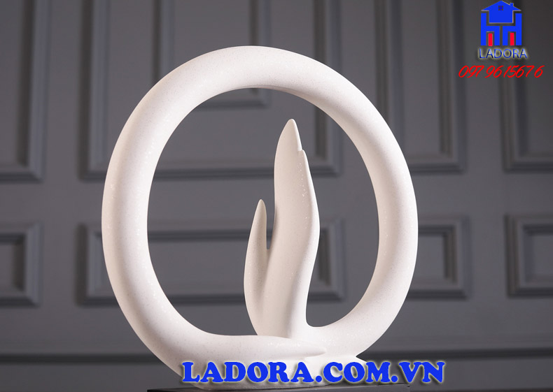 vật phẩm phong thủy bài trí phòng khách - ladora shop