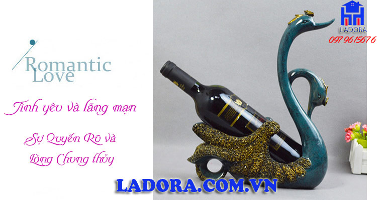 kệ rượu vang chim thiên nga là món decor trang trí nhà ý nghĩa tại ladora shop