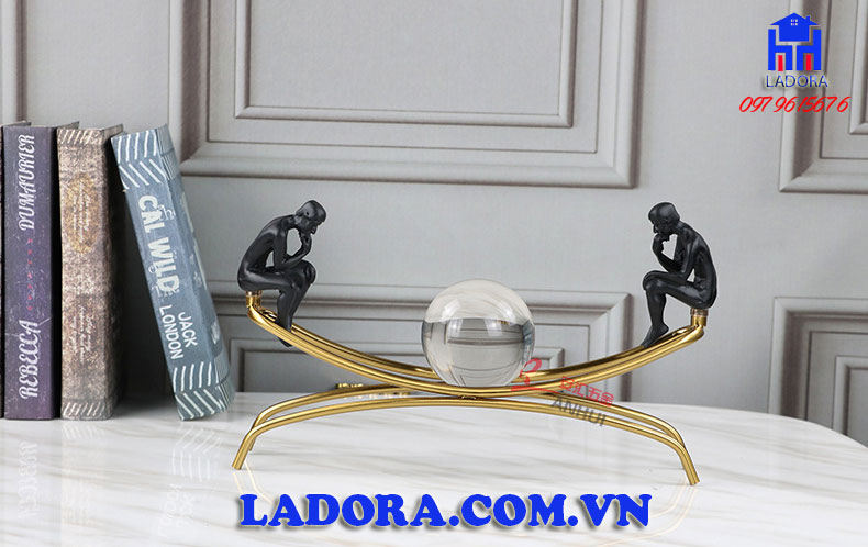 sự độc đáo và thú vị của tác phẩm decor trang trí cổ điển - ladora shop