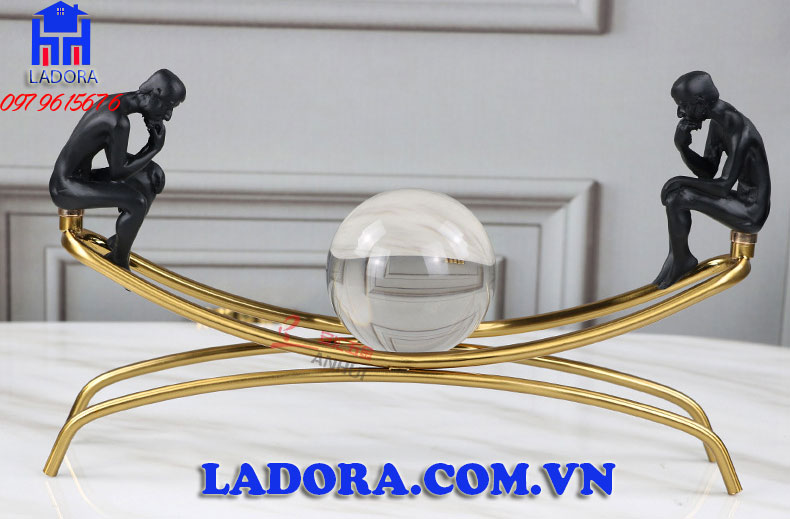 đồ decor đẹp tượng người suy tư độc đáo tại ladora shop