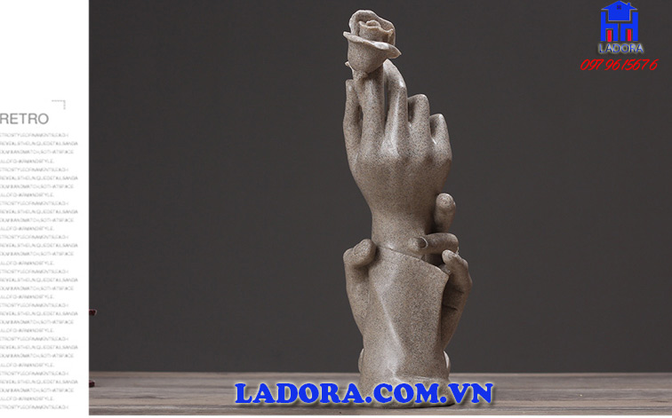 tượng decor nghệ thuật đôi tay tình nhân tại ladora shop