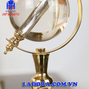 quả cầu để bàn làm việc tại ladora shop