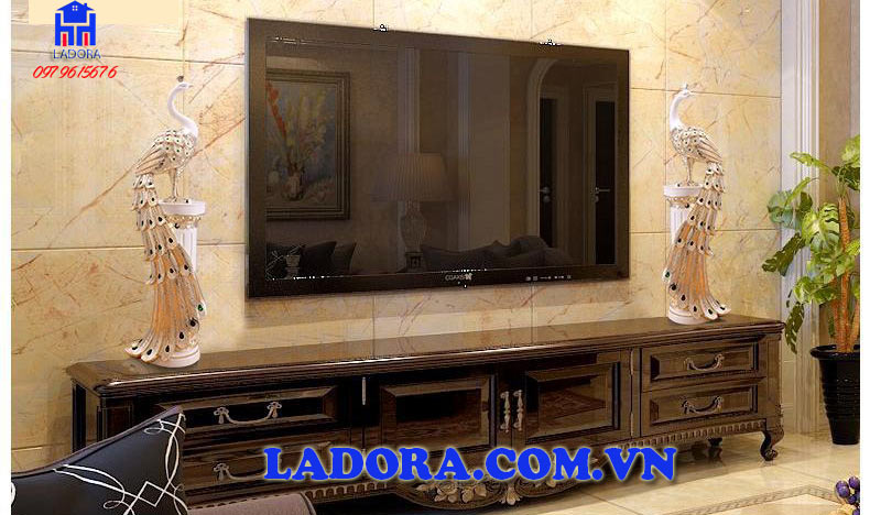 tượng chim khổng tượng đem lại cho không gian nội thất sự lộng lẫy, ấn tượng