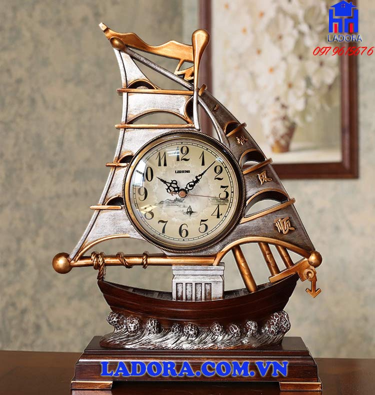 đồng hồ đặt bàn Thuyền buồm tại ladora