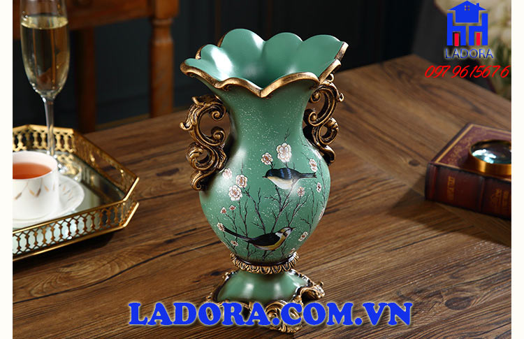 kích thước và chất liệu của bình hoa trang trí BG064 tại ladora