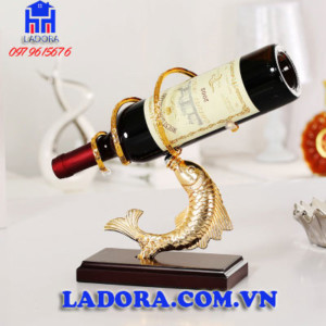 giá rượu vang để bàn cá chép tại ladora shop