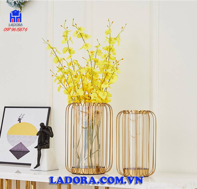 lọ thủy tinh cắm hoa đẹp tại ladora shop đồ decor trang trí