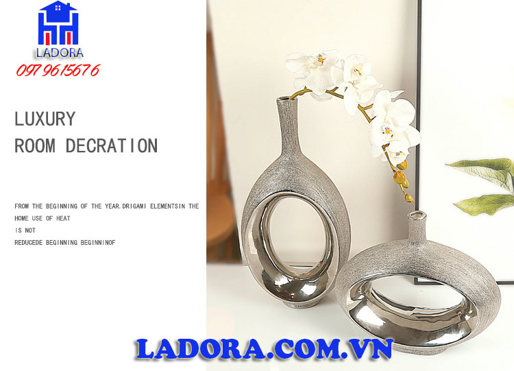 decor trang trí nội thất nhà đẹp, hiện đại và trang nhã cặp bình gốm mạ bạc