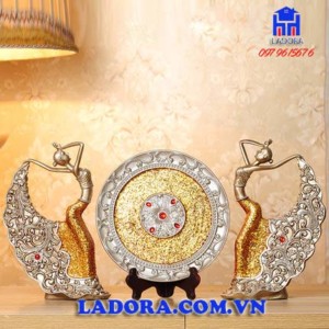 tượng trang trí decor cặp cô gái khiêu vũ