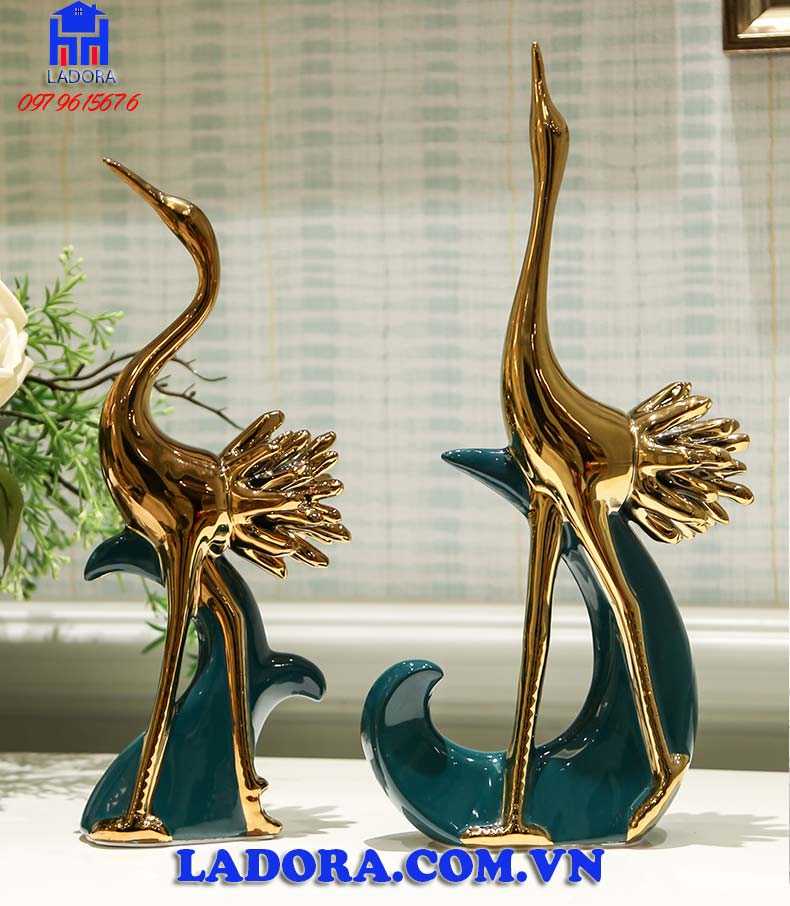 vẻ đẹp thanh thoát của đôi chim hồng hạc có làm bạn yêu thích