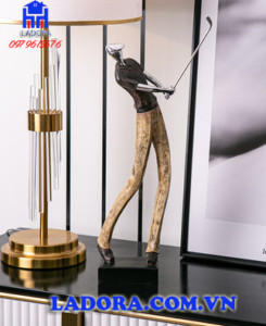 đồ decor trang trí nhà đẹp tượng người chơi golf tại ladora