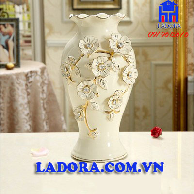 Lọ hoa gốm sứ đẹp và tinh tế tại Ladora.com.vn - Shop đồ decor nhà đẹp
