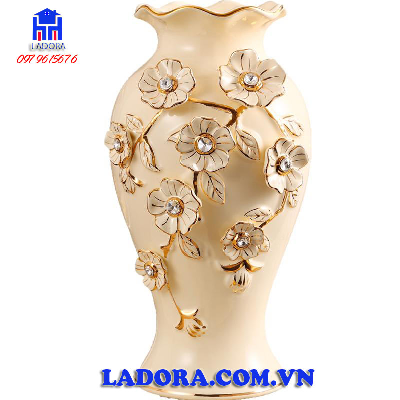 lọ hoa với phong cách tinh tế mềm mại