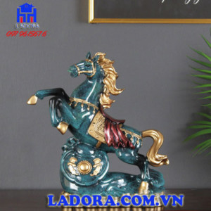 ngựa phong thủy tài lộc tại ladora shop