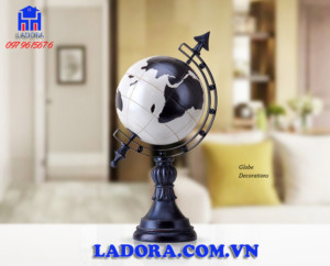 quả địa cầu trang trí tại ladora shop